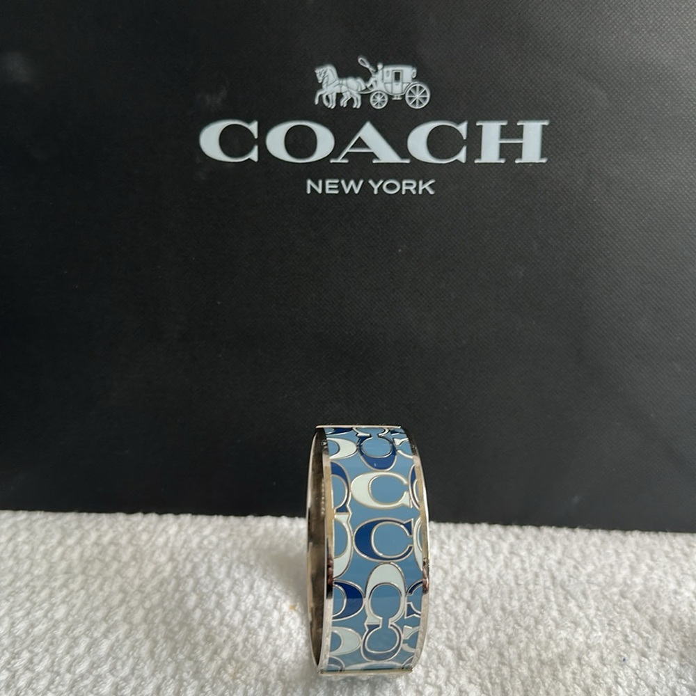 Coach horse and carriage and Cc Blue bracelet Duo. - Picture 10 of 16